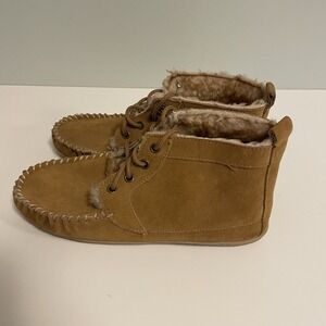 Guide Gear Slippers Woman Size 8 Moccasins Leather Cabincore Shoes